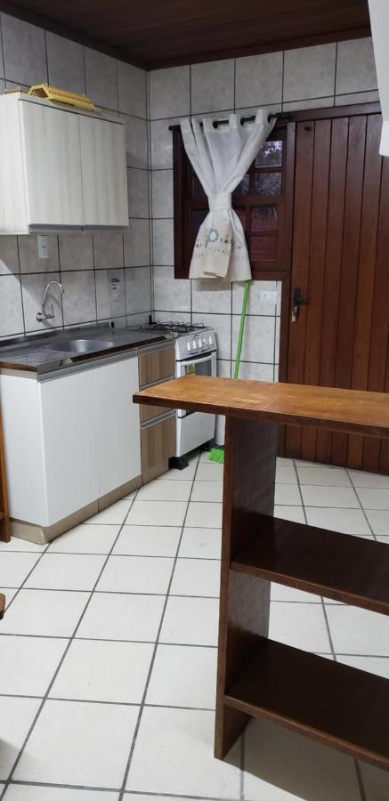 Residencial Costumes Brasileiras Hotel Bombinhas Exterior photo