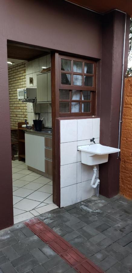 Residencial Costumes Brasileiras Hotel Bombinhas Exterior photo