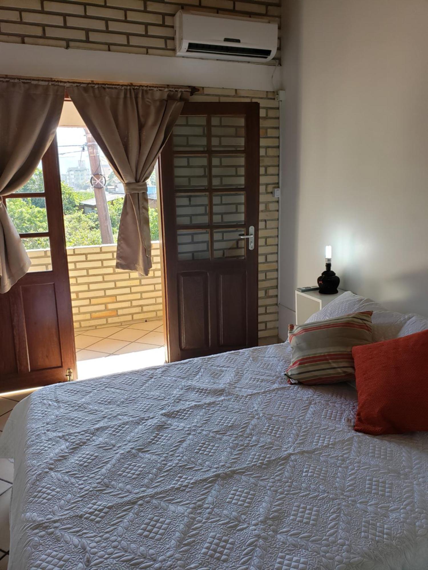 Residencial Costumes Brasileiras Hotel Bombinhas Room photo